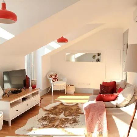 Apartment Sao Bento Stylish Cozy With Ac Balcony Lisbon