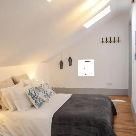 Sao Bento Stylish Cozy With Ac Balcony Lisbon